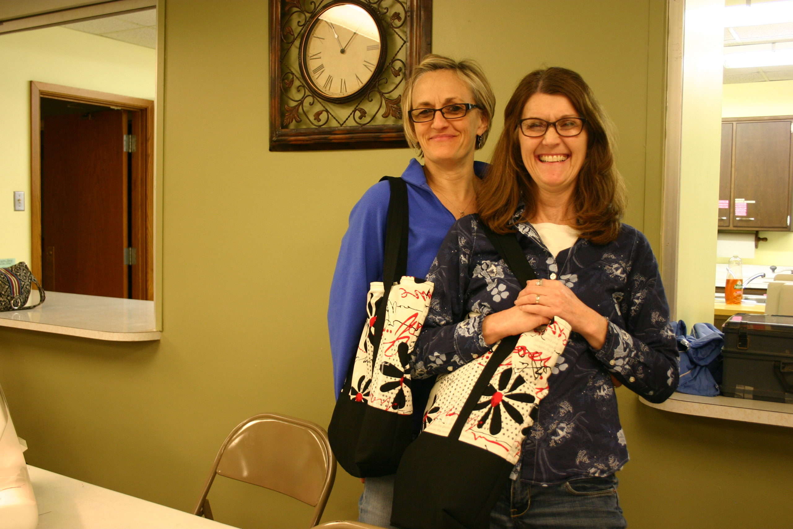 2016-04-15 Inspired Sisters Women's Ministry of Zions Church - Be Social Let's Make Another Canvas Bag