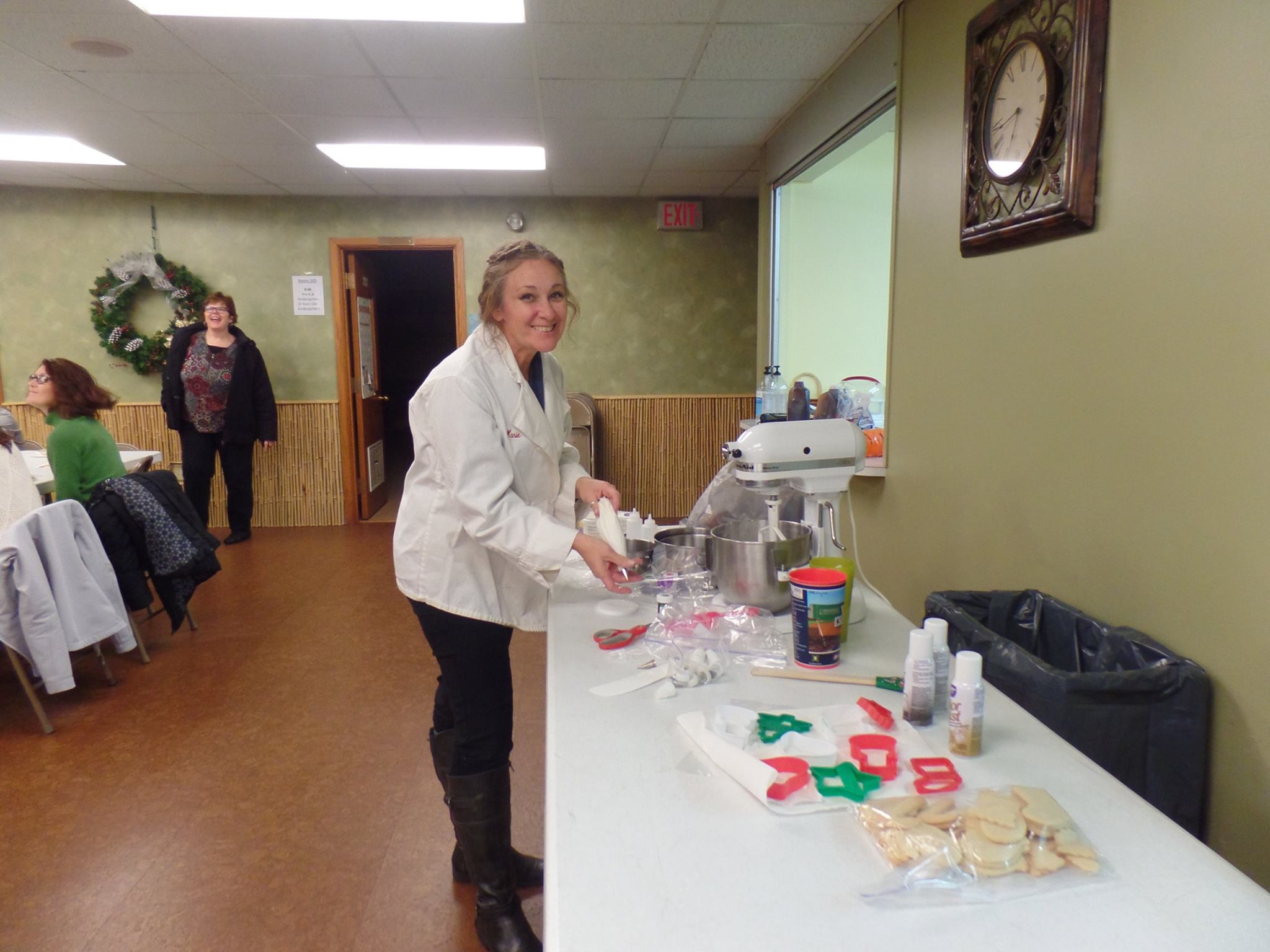 2016-12-16 Inspired Sisters Women's Ministry of Zions Church - Be Social Let's Make Decorated Cookies